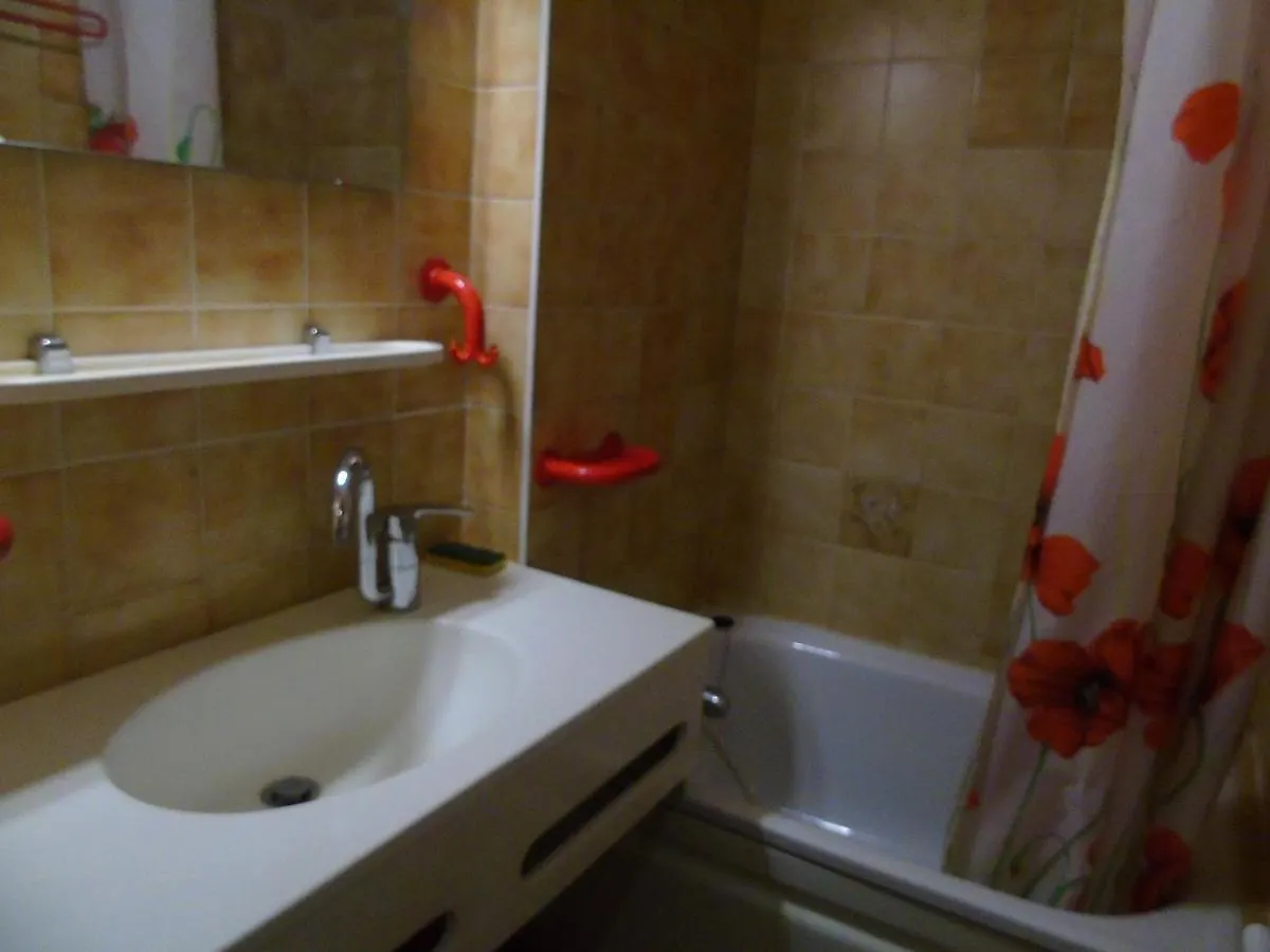 Apartment Appartement A Chatel: 2 Pieces, 4 Pers. - Proche Telecabine Et Navettes Gratuites, Balcon Expose S-E - Fr-1-198-113